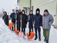 «Эстафета добра»: как волонтёры БРСМ согревают сердца в лютый мороз